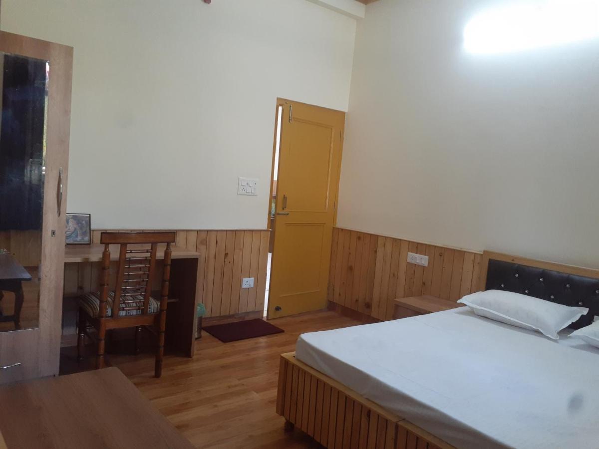 Gazing Moon Homestay Shamshi Exteriér fotografie