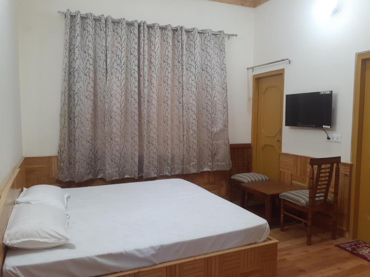 Gazing Moon Homestay Shamshi Exteriér fotografie